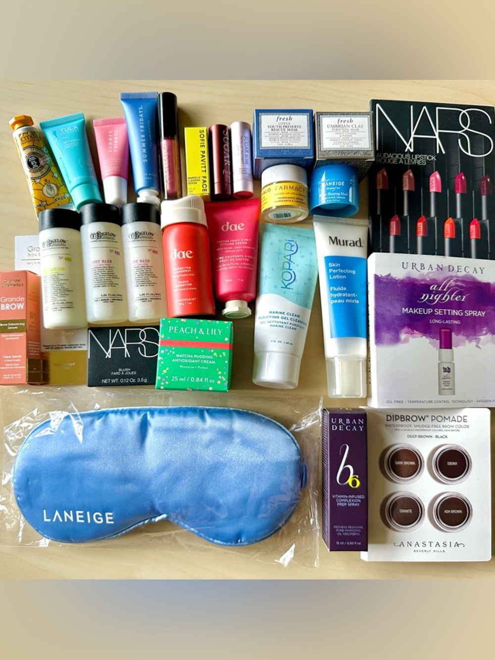 🆕 Huge Lot - Deluxe Samples and Laneige Sleep Mask